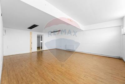 Spațiu de birouri cu destinații multiple - Zona Aradul Nou - 1