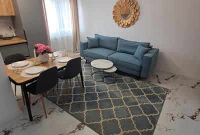 Apartament cu 2 camere decomandat, mobilat în Central