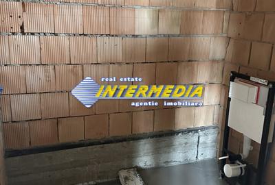 CASA NOUA I DE VANZARE I 120 MP I CETATE I SEMIFINISATA I 4 CAMERE I - 20