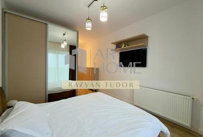Apartament 4 camere de lux, loc de parcare , Ploiesti , zona 9mai - 12