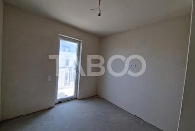 Apartament 3 camere 2 bai bloc cu lift zona de case in Turnisor - 4