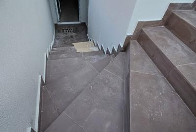Casă de vânzare în MIROSLAVA , 4 camere - 5