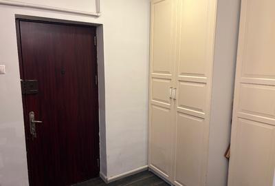 3 camere de vânzare str. Opanez sect. - 3