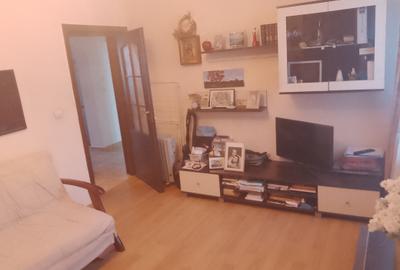 Apartament cu 2 camere decomandat, mobilat în Baba Novac