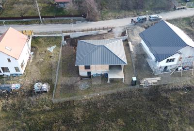 Casă individuală cu 4 camere în Suceagu