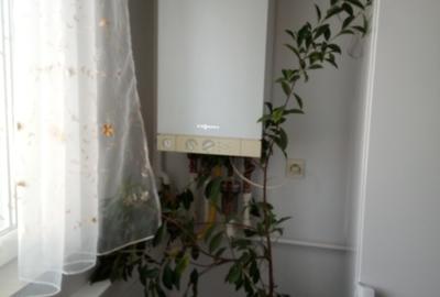 Apartament 2 camere decomandat, etaj 3, centrala, Piata Tomis III - 5