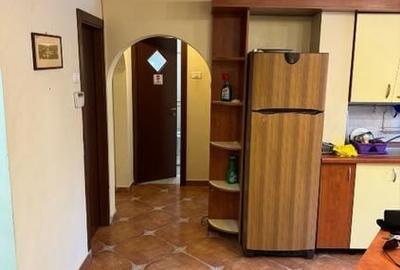 Apartament 3 camere de inchiriat, centrala proprie, Drumul Sarii - 6