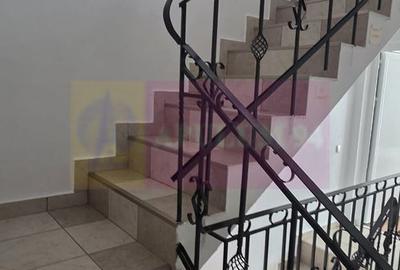 Vila de vânzare cu 8 camere și garaj in Busteni - 61