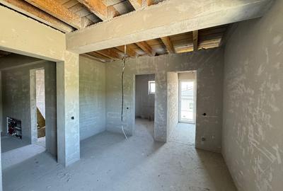 Duplex construit la standarde înalte de calitate la intrare in Corusu - 15