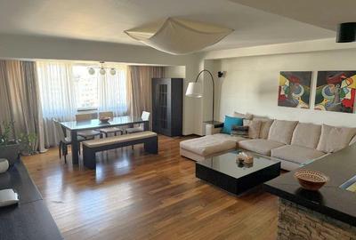 Inchiriere apartament 3 camere cu loc de parcare bloc nou zona Decebal - 1