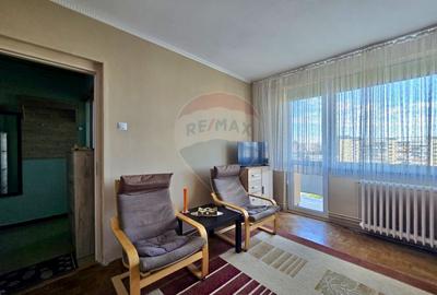Apartament 2 camere, etaj intermediar, zona , comision 0% - 18