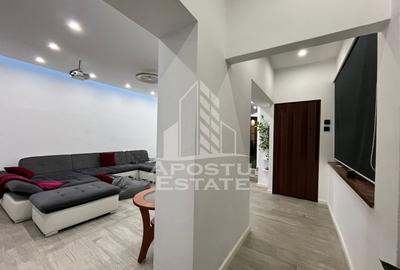 Casa individuala, 6 camere, 3 bai, garaj,acces auto, teren de 411 - 4