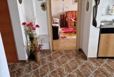 De inchiriat apartament 3 camere, zona Sebastian - 2