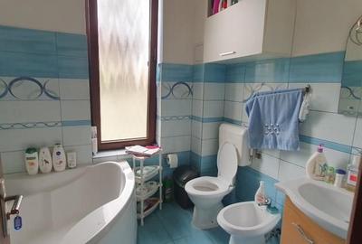 Casa spațioasă  P+1E,526 mp teren-strada liniștită. - 24