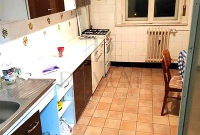 Apartament cu 3 camere decomandat în Olimpia-Stadion