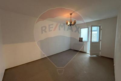Apartament 3 camere de inchiriat - 1