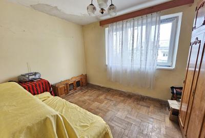 Decomandat, 2 camere, zona Narcisa - 3