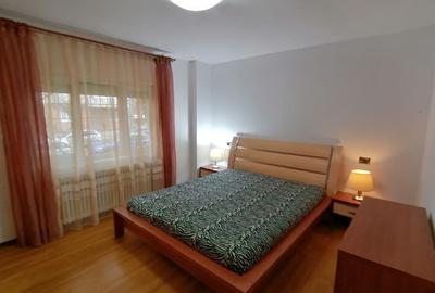 Apartament cu 2 camere semidecomandat, mobilat în Dacia
