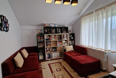 Pipera - Jolie Ville vila 4 camere S+P+M constructie 2005 teren 628 mp - 1