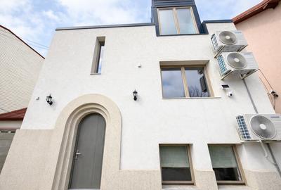 Casă individuală cu 6 camere în P-ța Victoriei