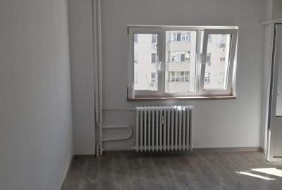 Pta Muncii/metrou - 4