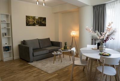 Apartament cu 3 camere decomandat, mobilat în Unirii