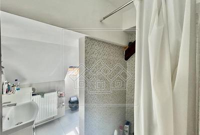 Casa individuala de vanzare in Sibiu, 373mp teren, 8 camere, zona buna - 15