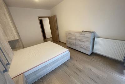 Apartament cu 2 camere decomandat, mobilat în Ghencea