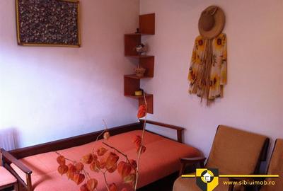 Garsoniera la casa str.moldoveanu-milea acces separat - 1