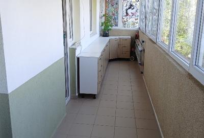 Proprietar vand apart. 2 camere decomandat mobilat utilat Solstitiului 27 - 11