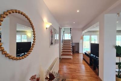 Vila spațioasă și recent renovată în Ghiroda! - 47