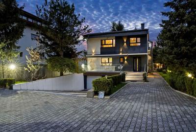 RESEDINTA SPECTACULOASA CU DESCHIDERE LAC SNAGOV,BARCA SI PONTON AMENAJAT - 1