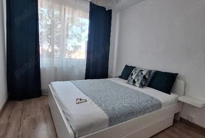 Apartament cu 2 camere nedecomandat în P-ța Unirii