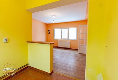 Accesibilitate si farmecul unei case cu garaj, locatie de referinta, Central, Ta - 9