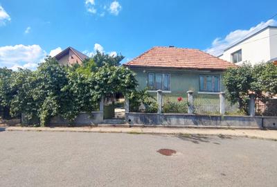 Casă individuală cu 2 camere în Dâmbul Rotund