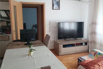 Apartament cu 2 camere semidecomandat, mobilat în Aeroport