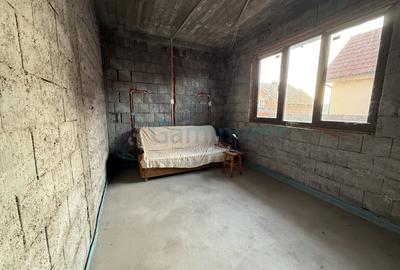 Casa de vanzare in Betfia, cu 6 camere, la rosu, Bihor - 11