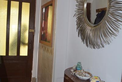 Apartament cu trei camere  in vila  ,Busteni - 9