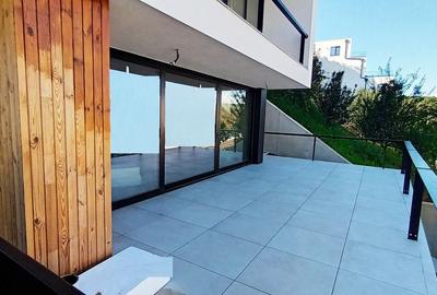 Casă individuală cu 4 camere în Europa