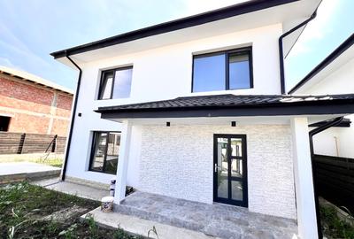 Casă cu 4 camere în Miroslava