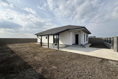 Casa individuala, 4 camere, 105 utili, 500 teren,  central- Sanmihaiu Roman 0% - 1
