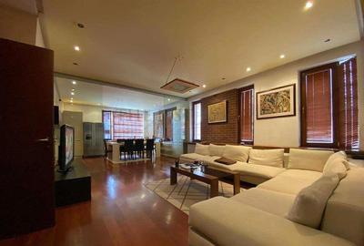 Apartament cu 5 camere semidecomandat, mobilat în Dorobanți