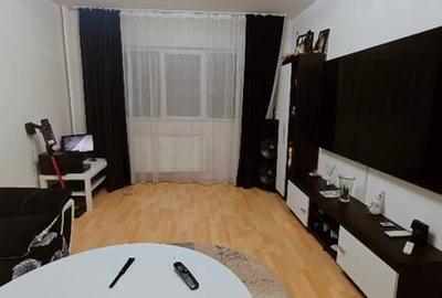 Apartament 3 camere decomandat 3 minute metrou Aparatorii Patriei - 1