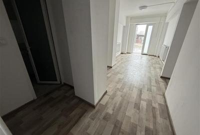 Adjud - spatiu comercial renovat complet - 16