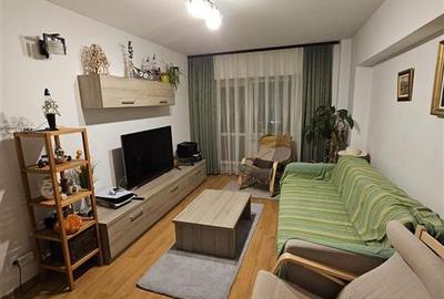 Apartament cu 3 camere decomandat în Păcurari