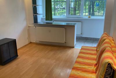 Apartament cu 2 camere decomandat în Pajura