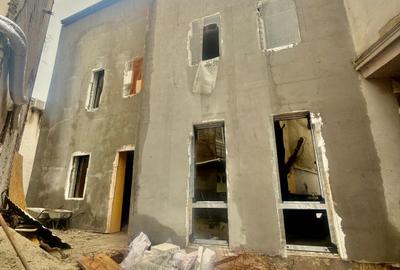 Casa la Unirii in curs de renovare - 1