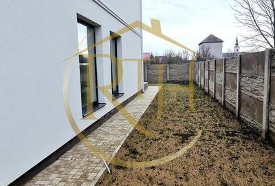 Duplex de vanzare cu 4 camere,2 bai,250 mp teren-Mosnita Veche zona Centrala. - 20