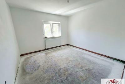 Apartament trei camere, renovat, cu garaj de vanzare in Alba Iulia, Tolstoi - 3