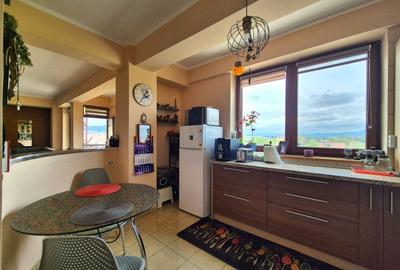 Tractoru, zonă liniștită de case, apartament spațios 3 camere cu garaj - 7